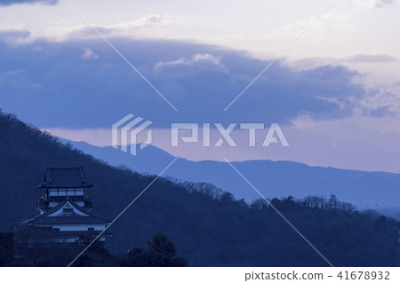 日落犬山城堡的國寶 41678932