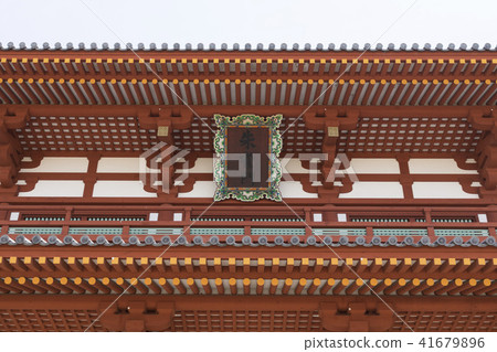 Roof and forehead of Suzaku gate 41679896