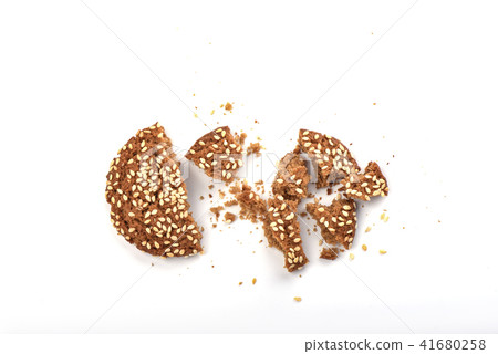 Top view. Oatmeal cookies with sesame seeds and crumbs 41680258