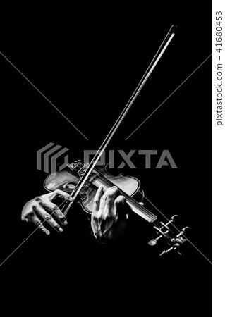violinist hands playing violin, music background 41680453