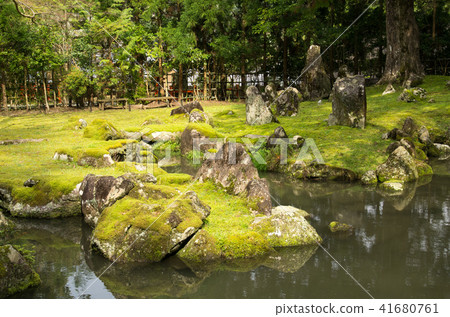 The garden of the Kitajima masterpiece ruins The garden of the Kitajima masterpiece ruins 41680761