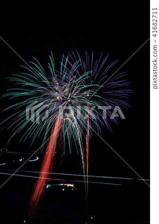Walking the four seasons Summer fireworks Walking the four seasons Summer fireworks 41682711
