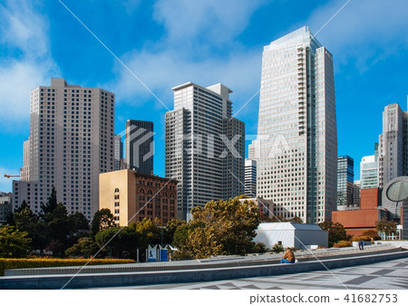 Downtown San Francisco view at Yerba Buena Garden Downtown San Francisco view at Yerba Buena Garden 41682753