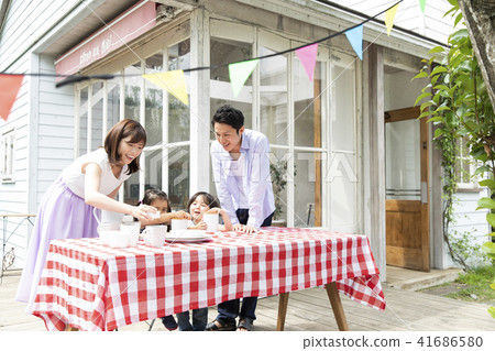 Family image Family image 41686580