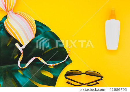 Summer vacations creative flat lay concept Summer vacations creative flat lay concept 41686793