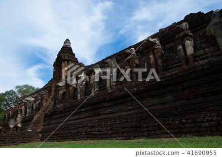 Wat Chang Rop temple Historical Park 41690955
