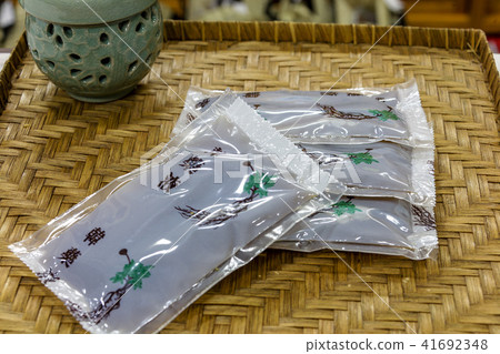 Oriental Oriental 41692348