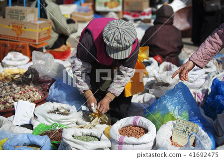 Korean traditional, traditional market Korean traditional, traditional market 41692475