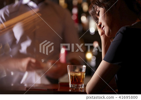 Women drinking in a bar Women drinking in a bar 41695800