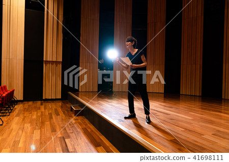 男演員 41698111