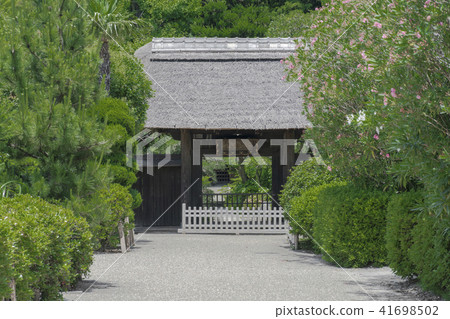 Jogaku-ji(鎌倉市雙簧管)的山門 Jogaku-ji(鎌倉市雙簧管)的山門 41698502