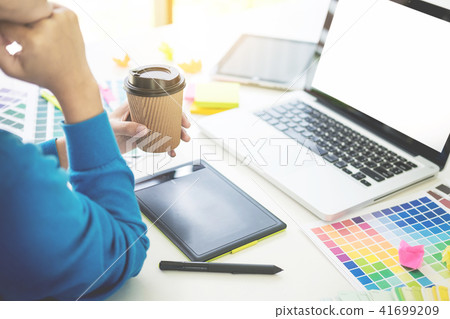 interior design or graphic designer renovation and technology co 41699209