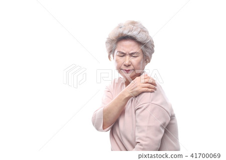 Asian woman facial expression, senior, middle aged, old, grandmother, close up, pain, illness, sadness, suffering, healthy 41700069