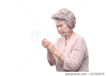 亞洲女性的面部表情,高級,中年,老人,祖母,特寫,疼痛,疾病,悲傷,疼痛,健康 亞洲女性的面部表情,高級,中年,老人,祖母,特寫,疼痛,疾病,悲傷,疼痛,健康 41700074