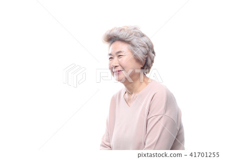 Asian woman's facial expression, senior, middle-aged, elderly, grandmother, close-up, laughing, happiness, emotion, health 41701255