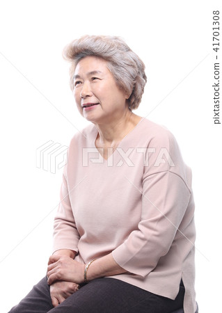 亞裔婦女的表情,資深,中年,老人,祖母,特寫鏡頭,笑,幸福,情感,健康 亞裔婦女的表情,資深,中年,老人,祖母,特寫鏡頭,笑,幸福,情感,健康 41701308