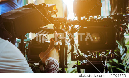 Behind the scenes Behind the scenes 41704253