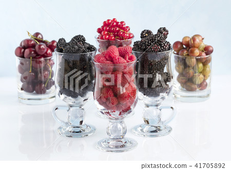 Raspberry, gooseberry, black blackberry currant Raspberry, gooseberry, black blackberry currant 41705892