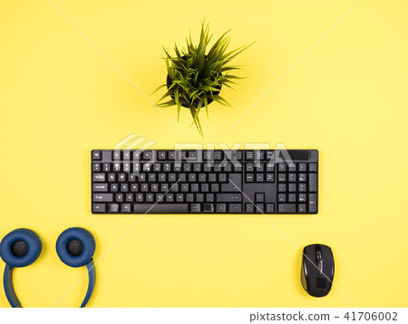 top view  bussines man concept image on yellow desk  41706002