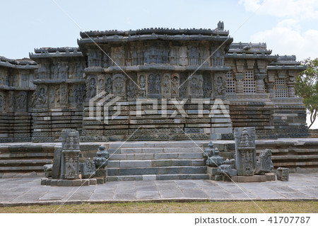 Kedareshwara Temple, Halebid, Karnataka 41707787