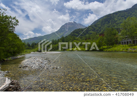 Kamikochi Azusakawa and Yakedake / Matsumoto-shi, Nagano Prefecture 41708049