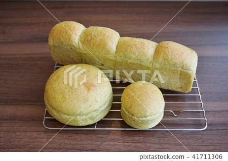 手工麵包，蔬菜麵包，Komatsuna麵包（自製麵包，蔬菜麵包） 41711306