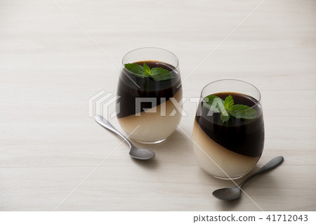 Diagonal coffee jelly 41712043