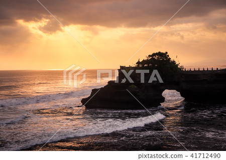 巴厘島海神廟的晚霞 41712490