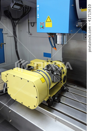 Milling Center Machine Milling Center Machine 41713610