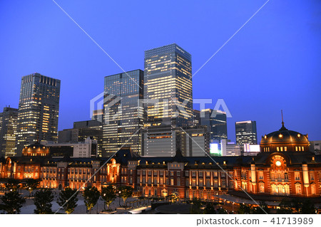 東京的城市景觀東京站東京丸之內站前更新 41713989