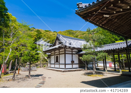 Yura-cho Kokokukuji Zen temple and precincts 41714289