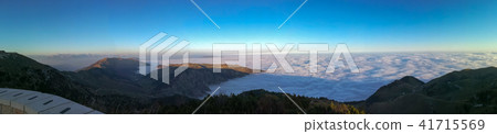 Carpet of clouds from mountain top 41715569