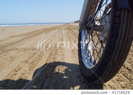 與Nagisa車道一起穿行 與Nagisa車道一起穿行 41716029