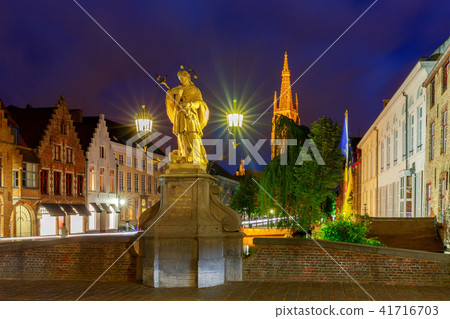 Brugge. Channel Diver at night. Brugge. Channel Diver at night. 41716703