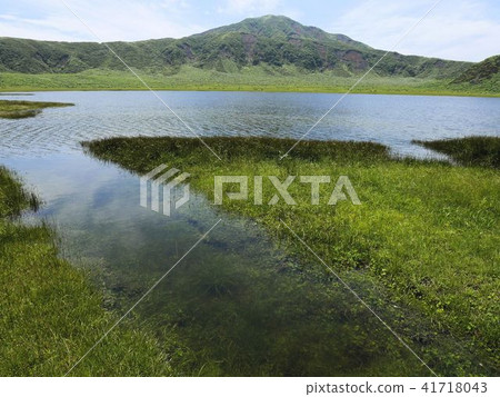 Aso Kusurigahama Pond of clear water groundwater 41718043