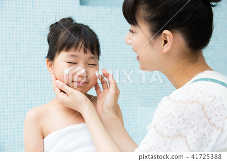 Mother Daughter, mother and daughter, families 41725388