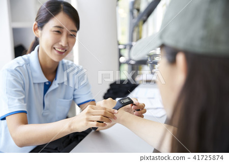 gym, men, women 41725874