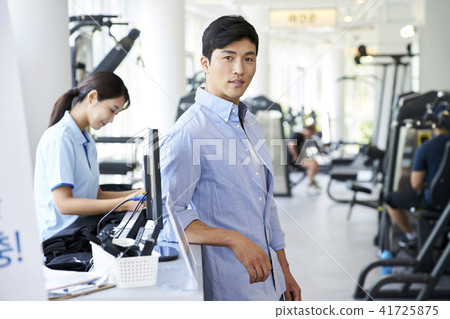 gym, men, women 41725875