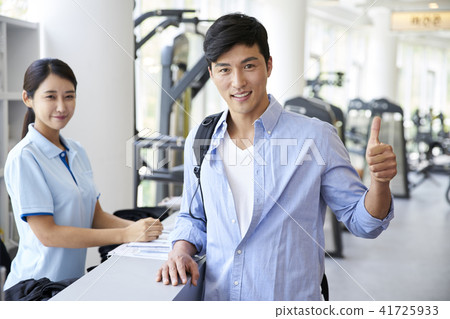 gym, men, women 41725933