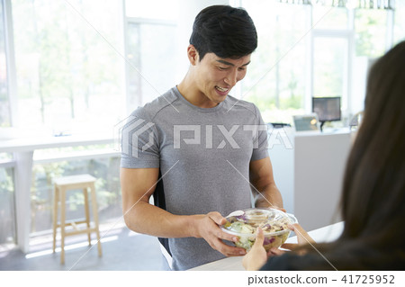 gym, food, men, women 41725952