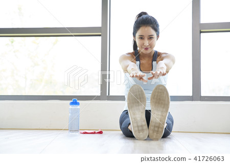 gym, young woman gym, young woman 41726063