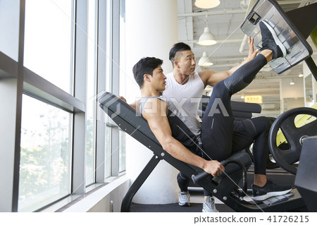 gym, exercise, trainer, young man 41726215