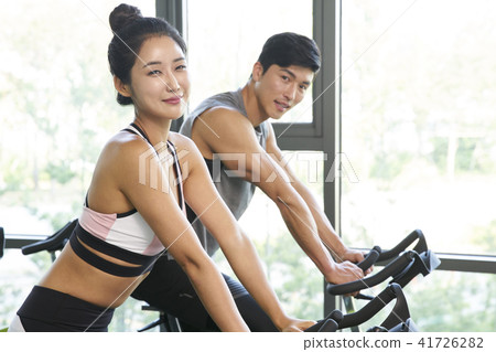 gym, indoor bike, men, women 41726282