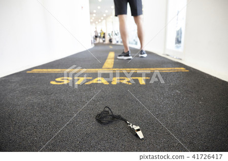 起跑線、起跑線、橋 41726417