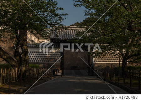 Morning view of Kanazawa castle Morning view of Kanazawa castle 41726488