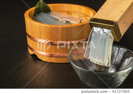 Northern Gelidium jelly jananese 41727805