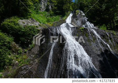 Waterfall at Norikura Mitaki Mimotaki right side 41727835