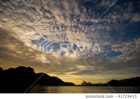 Phi Phi Island the famous landmark seascape Phi Phi Island the famous landmark seascape 41729413