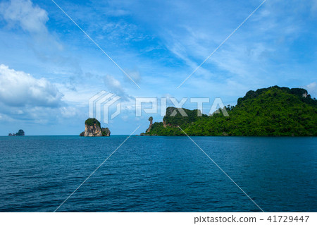 Poda Island the famous landmark seascape Poda Island the famous landmark seascape 41729447