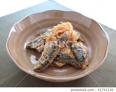 美味的沙丁魚在Nambucana醃製 美味的沙丁魚在Nambucana醃製 41731116